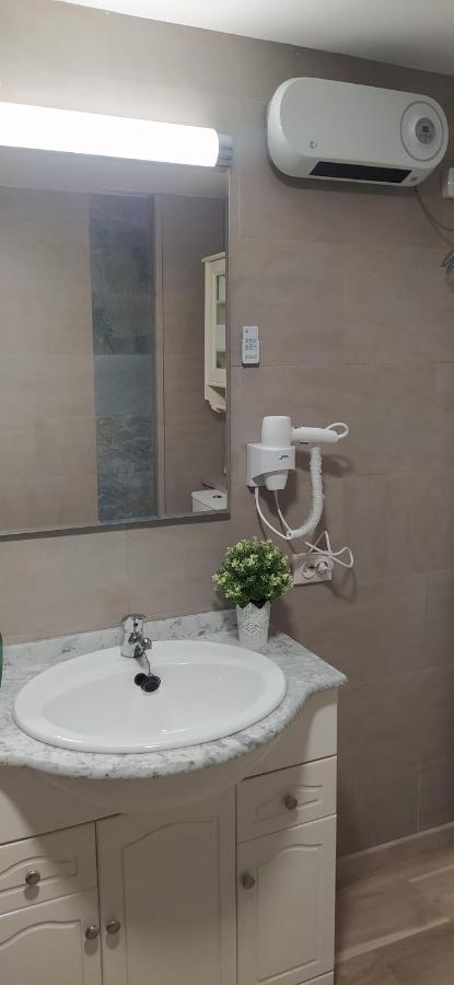 Apartamento Piso Navas 2 Navas de San Antonio Exterior foto